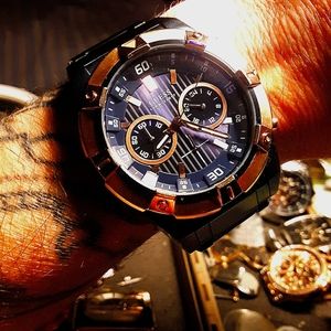 Sold 75% profit towards#madisheartGuess mens watch